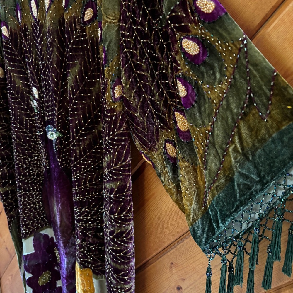 Vintage Beaded Peacock 🦚 Burnout Velvet Shawl/Kimono - Picture 4 of 8